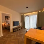 Art Marina Nad Rzeka Z Bezplatnym Parkingiem Apartamento *