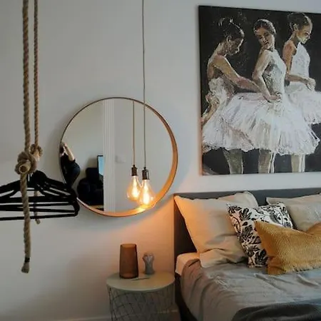 Art Marina Nad Rzeka Z Bezplatnym Parkingiem Apartamento Breslavia