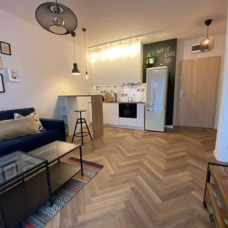 Art Marina Nad Rzeka Z Bezplatnym Parkingiem Apartmán