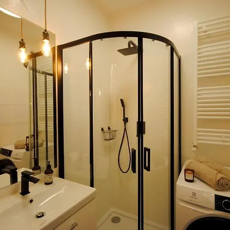 Art Marina Nad Rzeka Z Bezplatnym Parkingiem Apartmán Vratislav