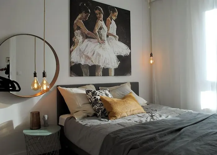 Art Marina Nad Rzeka Z Bezplatnym Parkingiem Appartamento Breslavia