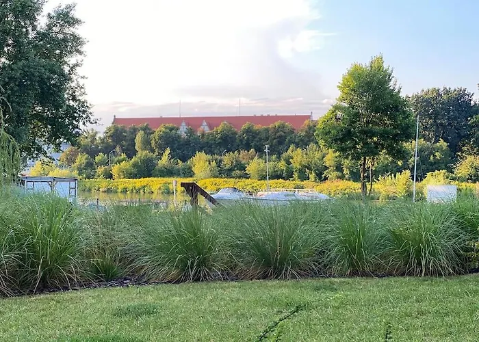 Art Marina Nad Rzeka Z Bezplatnym Parkingiem Appartamento