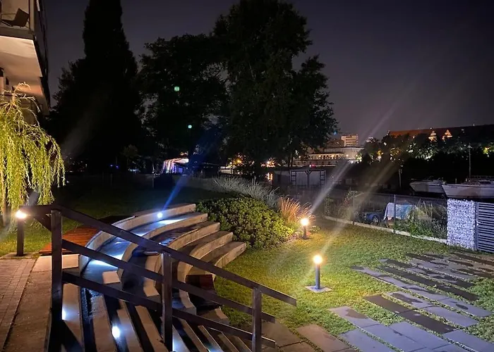 Art Marina Nad Rzeka Z Bezplatnym Parkingiem Apartmán